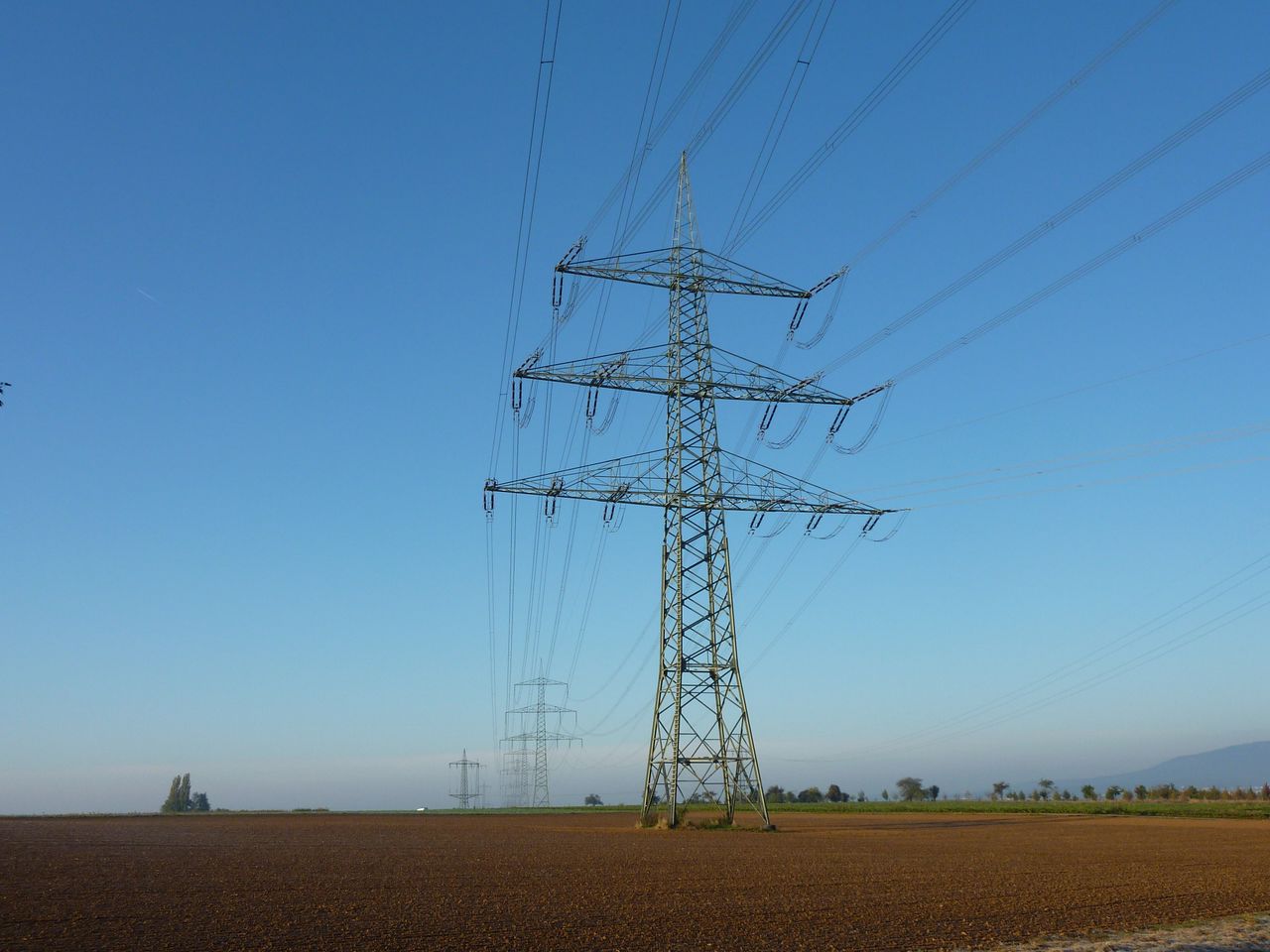 A Magyar Kereskedelmi és Iparkamara az energiaválságos időszakban javaslatokat fogalmaz meg a vállalkozások számára, a gazdaság működőképességének megőrzése érdekében